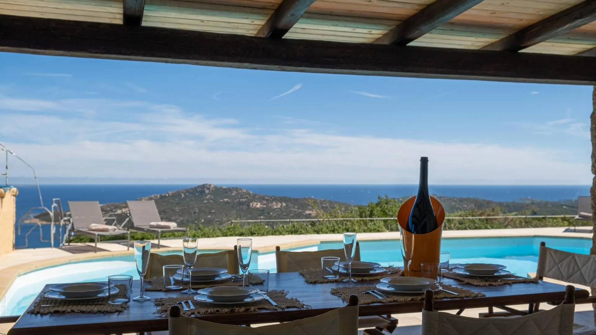 Incredibile Vista Mare Piscina Privata E Lusso Villa Porto Cervo Olaszország